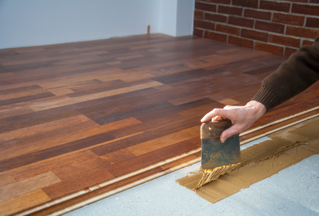 Pose parquet en chêne massif collée